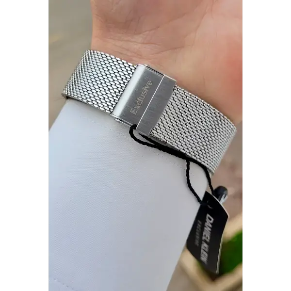 Kadranı Siyah Kordonu Gümüş Renk 41 mm İç Göstergeleri Aktif Erkek Kol Saati