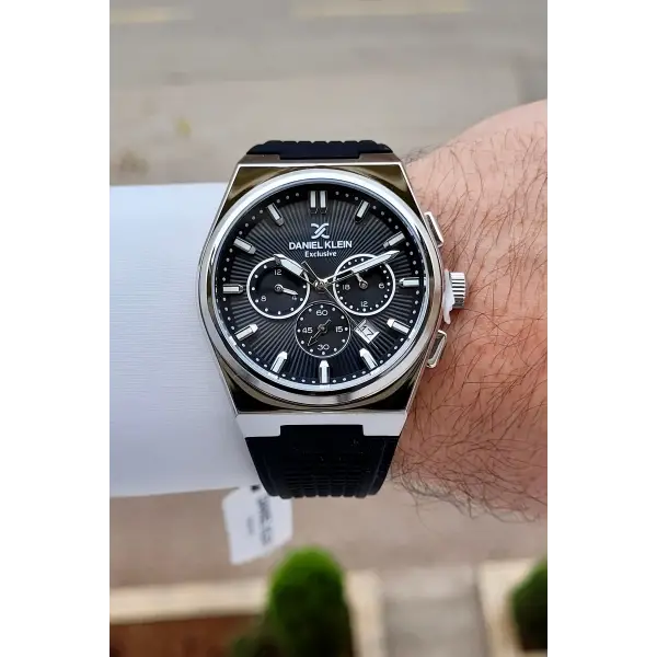 Kasası Gümüş Kordonu Siyah Renk 44 mm İç Göstergeleri Aktif Erkek Kol Saati