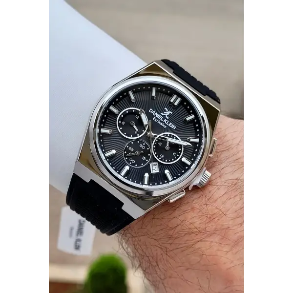 Kasası Gümüş Kordonu Siyah Renk 44 mm İç Göstergeleri Aktif Erkek Kol Saati