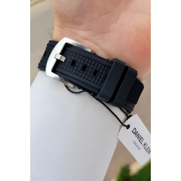 Kasası Gümüş Kordonu Siyah Renk 44 mm İç Göstergeleri Aktif Erkek Kol Saati