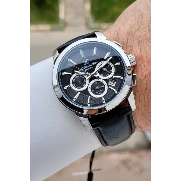 Kasası Gümüş Kordonu Siyah Renk 43 mm İç Göstergeleri Aktif Erkek Kol Saati