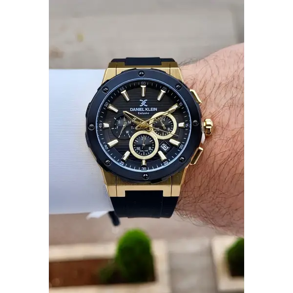 Kasası Gold Kordonu Siyah Renk 44 mm İç Göstergeleri Aktif Erkek Kol Saati