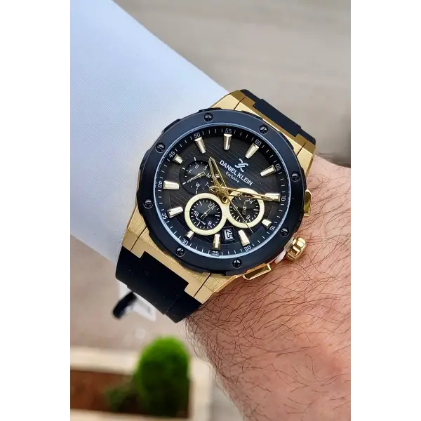 Kasası Gold Kordonu Siyah Renk 44 mm İç Göstergeleri Aktif Erkek Kol Saati