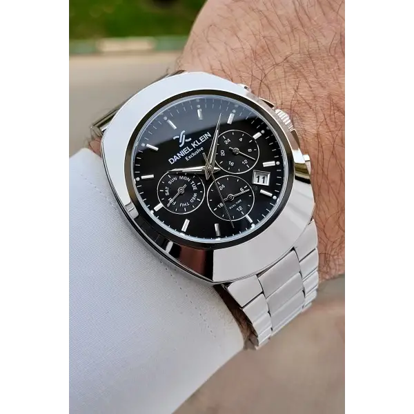 Kadranı Siyah Kordonu Gümüş Renk 39 mm İç Göstergeleri Aktif Erkek Kol Saati