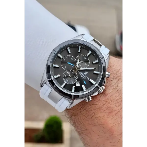 Kasası Gümüş Kordonu Beyaz Renk 46 mm İç Göstergeleri Aktif Erkek Kol Saati