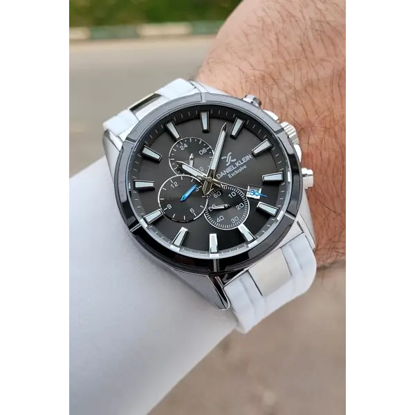 Kasası Gümüş Kordonu Beyaz Renk 46 mm İç Göstergeleri Aktif Erkek Kol Saati