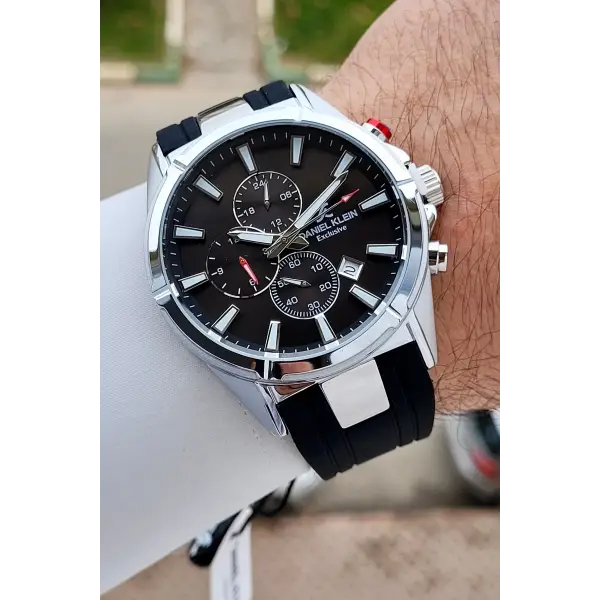 Kasası Gümüş Kordonu Siyah Renk 46 mm İç Göstergeleri Aktif Erkek Kol Saati