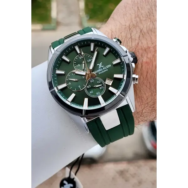 Kasası Gümüş Kordonu Yeşil Renk 46 mm İç Göstergeleri Aktif Erkek Kol Saati