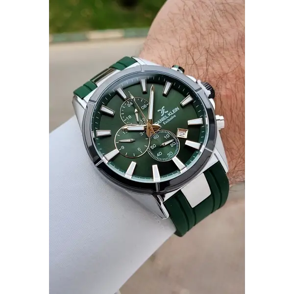 Kasası Gümüş Kordonu Yeşil Renk 46 mm İç Göstergeleri Aktif Erkek Kol Saati