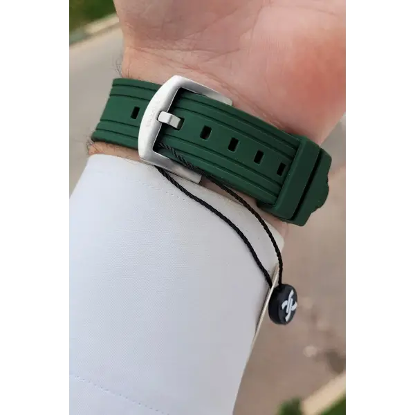 Kasası Gümüş Kordonu Yeşil Renk 46 mm İç Göstergeleri Aktif Erkek Kol Saati