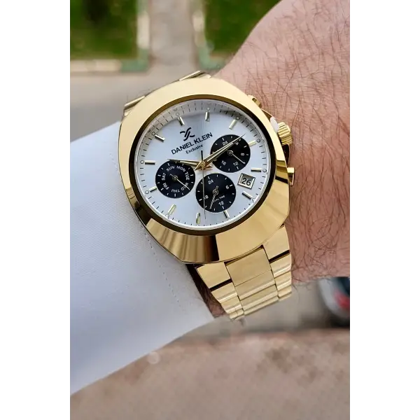 Kadranı Siyah Kordonu Gold Renk 39 mm İç Göstergeleri Aktif Erkek Kol Saati