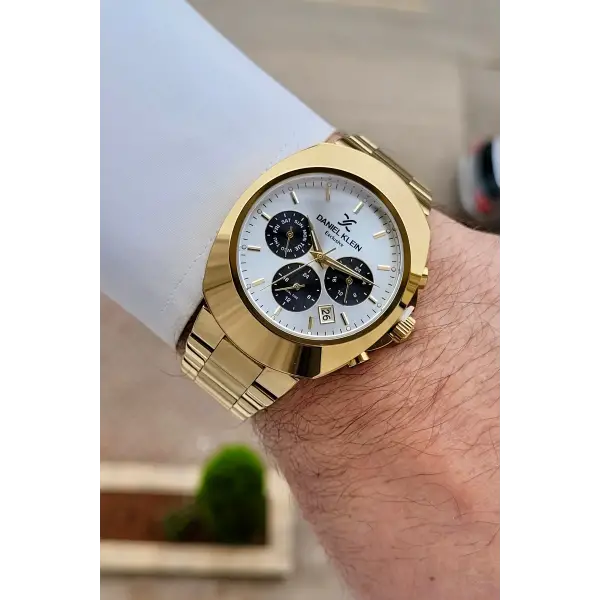 Kadranı Siyah Kordonu Gold Renk 39 mm İç Göstergeleri Aktif Erkek Kol Saati
