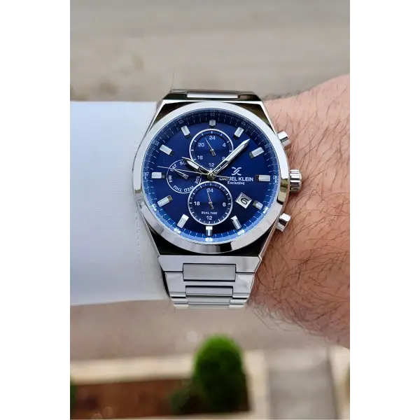 Kadranı Lacivert Kordonu Gümüş Renk 43 mm İç Göstergeleri Aktif Erkek Kol Saati