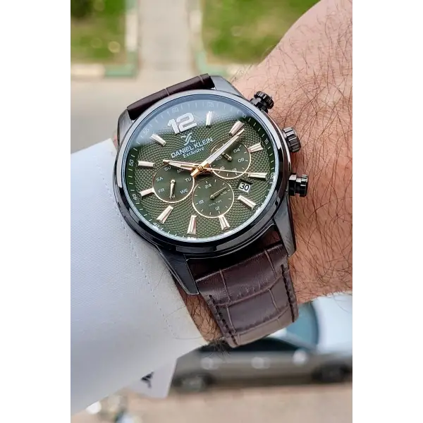 Kadranı Yeşil Kordonu Kahverengi Renk 43 Mm İç Göstergeleri Aktif Erkek Kol Saati