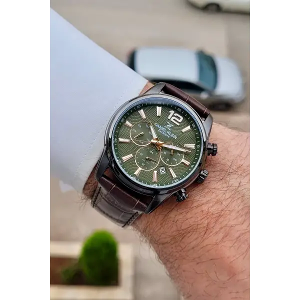 Kadranı Yeşil Kordonu Kahverengi Renk 43 Mm İç Göstergeleri Aktif Erkek Kol Saati