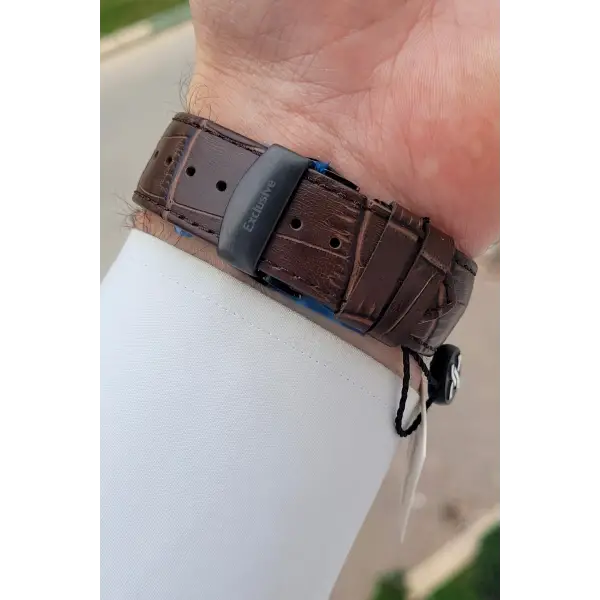 Kadranı Yeşil Kordonu Kahverengi Renk 43 Mm İç Göstergeleri Aktif Erkek Kol Saati