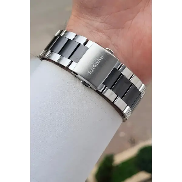 Siyah Gümüş Renk İç Göstergeleri Aktif Fonksiyonlu 45 mm Erkek Kol Saati