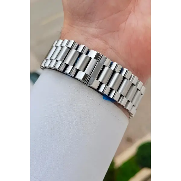 Kadranı Siyah Kordonu Gümüş Renk 40 mm Kristal Cam Çelik Metaryel Erkek Kol Saati