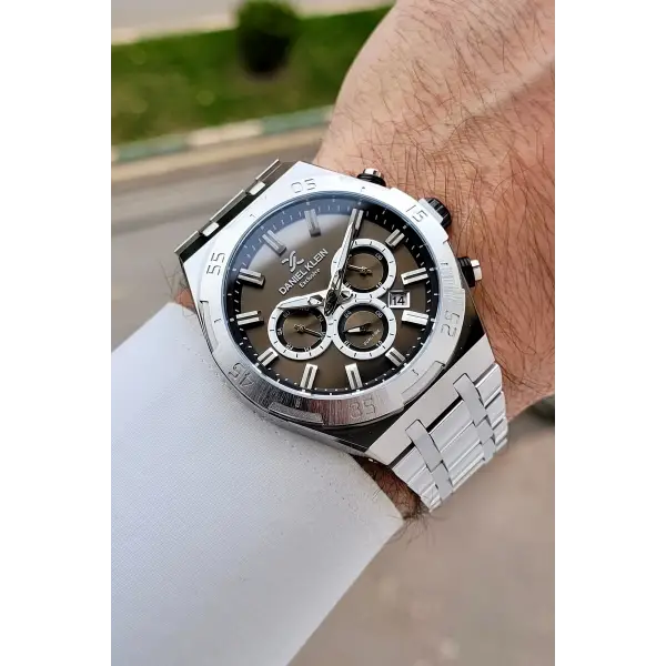 Kadranı Kahverengi Kordonu Gümüş Renk 44 mm İç Göstergeleri Aktif Erkek Kol Saati