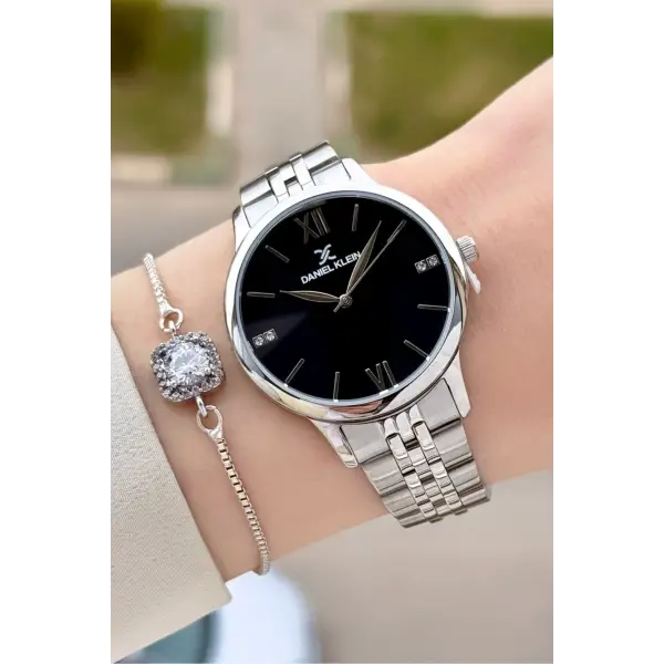 Kadranı Siyah Kordonu Gümüş Renk 35 mm Kadın Kol Saati ve Hediye Bileklik