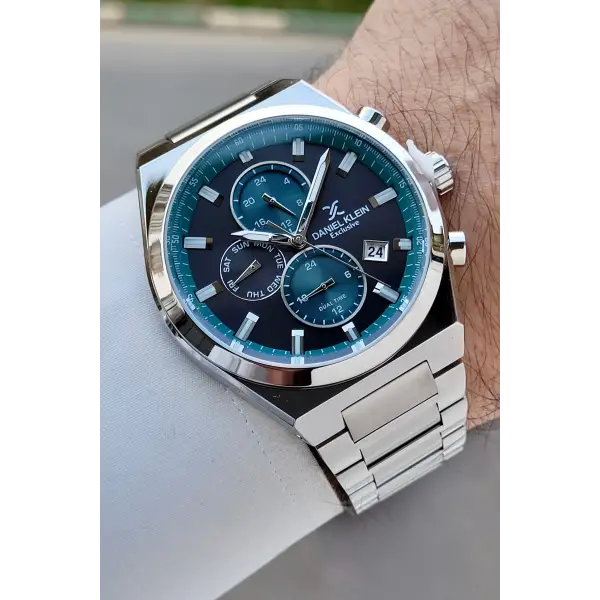 Kadranı Füme Yeşil Kordonu Gümüş Renk 43 mm İç Göstergeleri Aktif Erkek Kol Saati