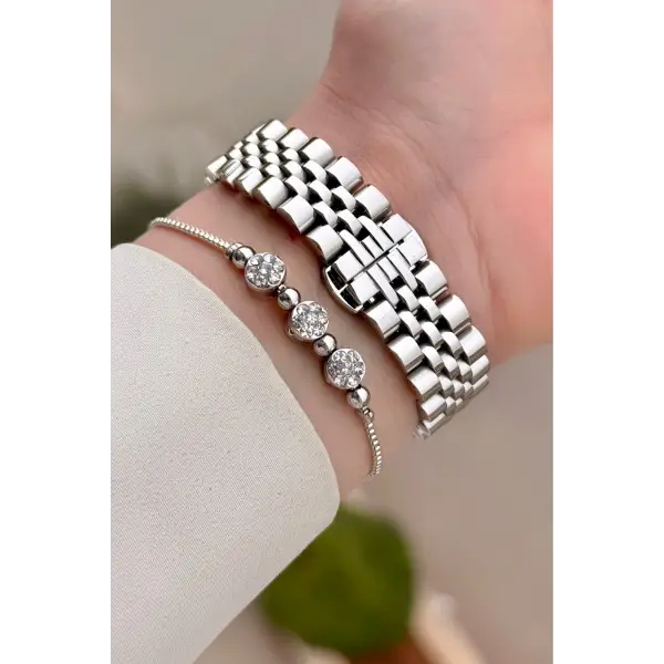 Gümüş Renk 32 mm Kadın Kol Saati ve Hediye Bileklik