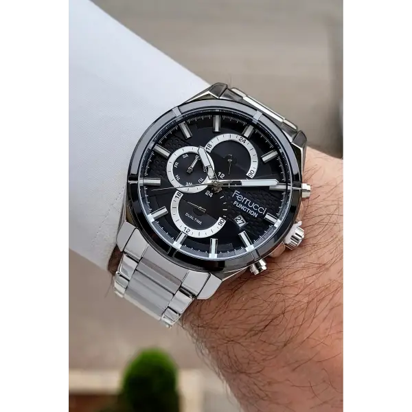 Kadranı Siyah Kordonu Gümüş Renk 43 Mm İç Göstergeleri Aktif Erkek Kol Saati