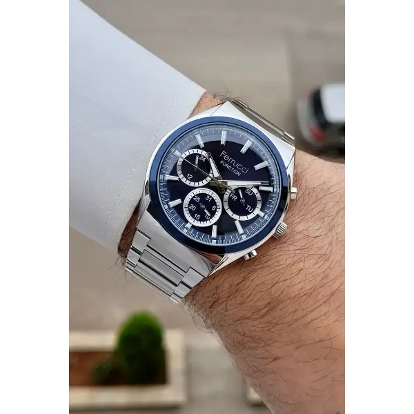 Kadranı Lacivert Kordonu Gümüş Renk 42 mm İç Göstergeleri Aktif Erkek Kol Saati