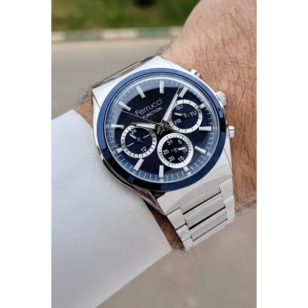 Kadranı Lacivert Kordonu Gümüş Renk 42 mm İç Göstergeleri Aktif Erkek Kol Saati