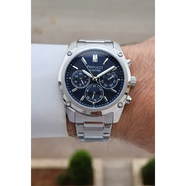 Kadranı Lacivert Kordonu Gümüş Renk 43 mm İç Göstergeleri Aktif Erkek Kol Saati