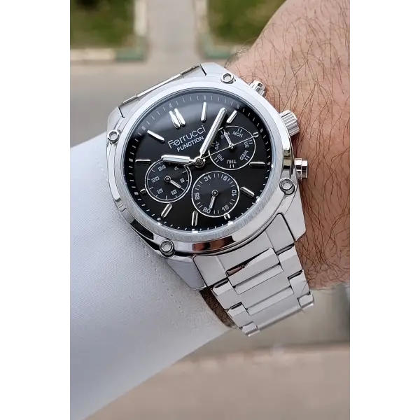 Kadranı Siyah Kordonu Gümüş Renk 43 mm İç Göstergeleri Aktif Erkek Kol Saati