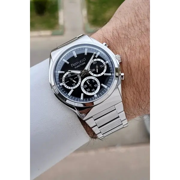 Kadranı Siyah Kordonu Gümüş Renk 42 mm İç Göstergeleri Aktif Erkek Kol Saati