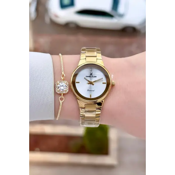 Gold Renk 30 mm Hediye Paketli Kadın Kol Saati ve Hediye Bileklik