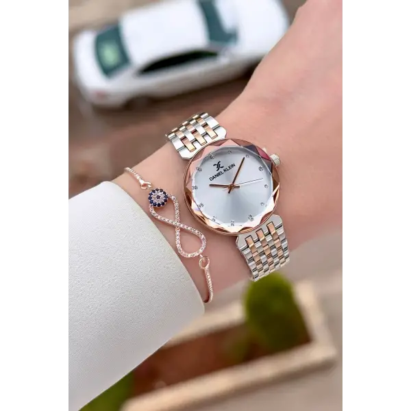 Rose Gümüş Renk Hediye Paketli 30 mm Hediye Paketli Kadın Kol Saati