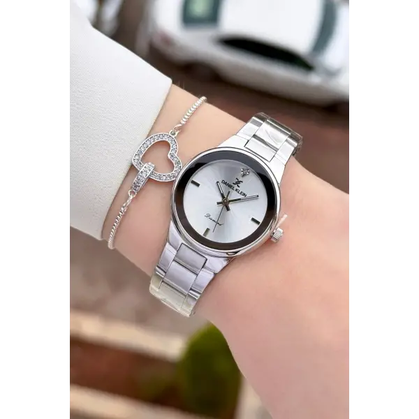 Pırlantalı Gümüş Renk 30 mm Hediye Paketli Kadın Kol Saati ve Bileklik