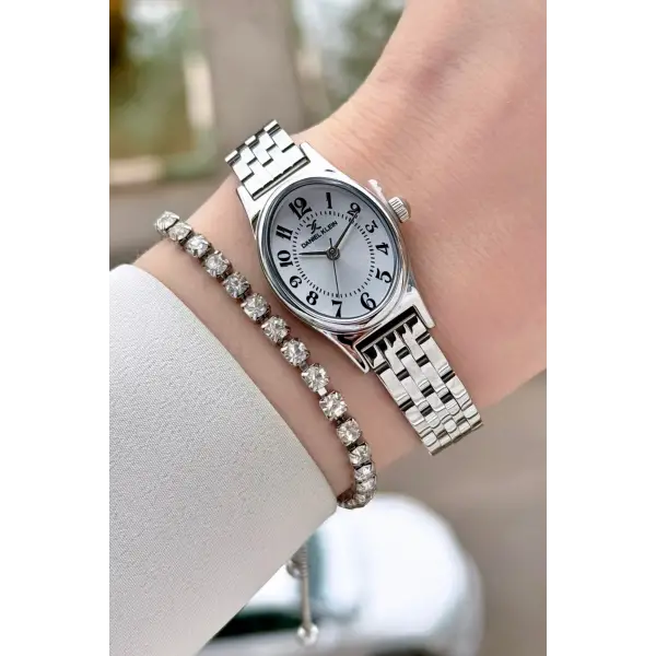 Gümüş Renk Rakamlı Kadın Kol Saati ve Bileklik
