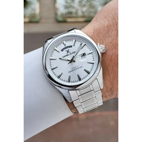 Gümüş Renk Tamamen Paslanmaz Çelik Takvimli Erkek Kol Saati