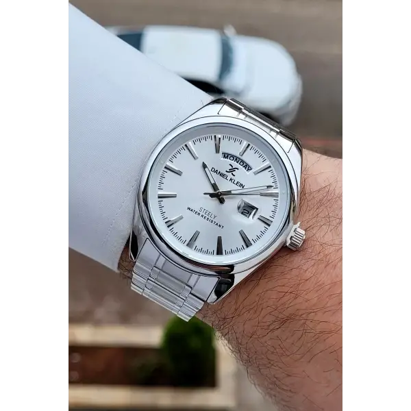 Gümüş Renk Tamamen Paslanmaz Çelik Takvimli Erkek Kol Saati