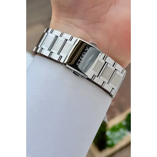 Gümüş Renk Tamamen Paslanmaz Çelik Takvimli Erkek Kol Saati