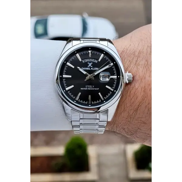 Gümüş Siyah Renk 44 mm Tamamen Paslanmaz Çelik Takvimli Erkek Kol Saati