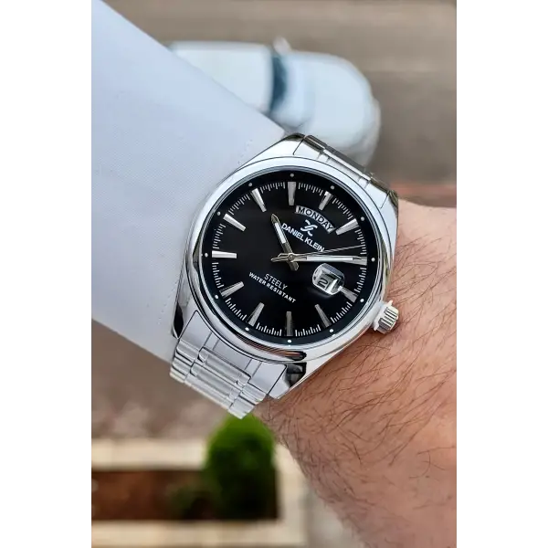 Gümüş Siyah Renk 44 mm Tamamen Paslanmaz Çelik Takvimli Erkek Kol Saati