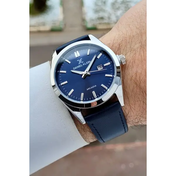 Lacivert Renk 42,5 Mm Hediye Paketli Deri Kordon Erkek Kol Saati