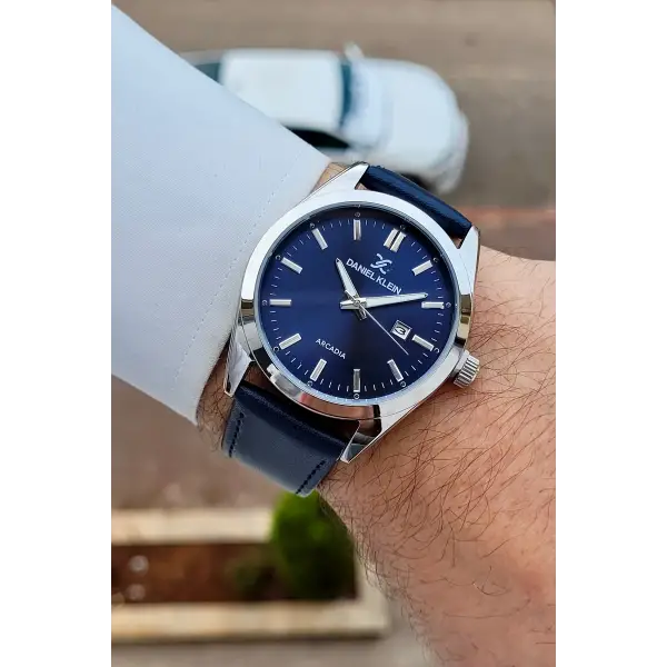 Lacivert Renk 42,5 Mm Hediye Paketli Deri Kordon Erkek Kol Saati