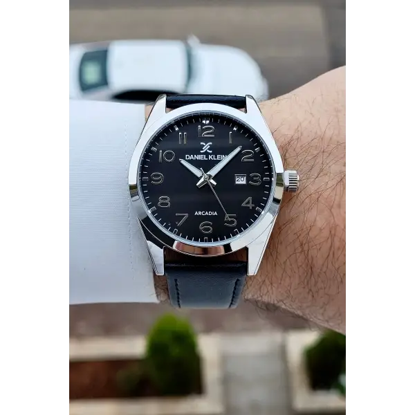 Siyah Renk Rakamlı 42,5 Mm Hediye Paketli Erkek Kol Saati