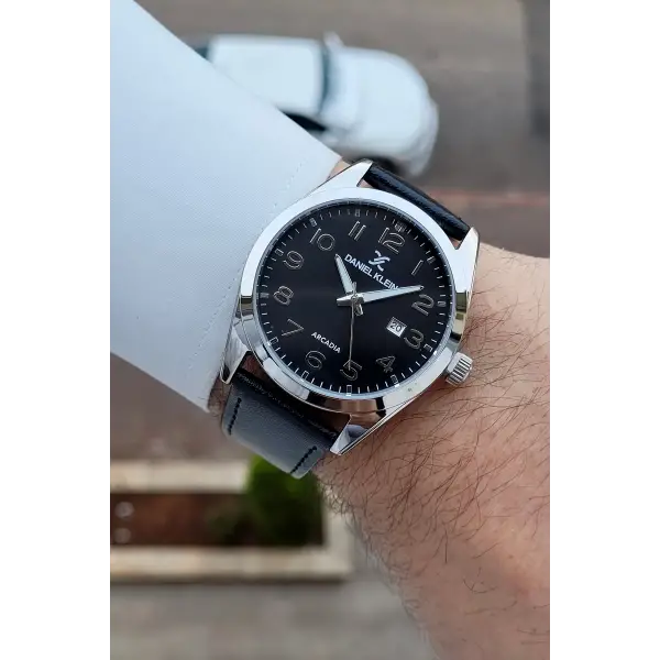 Siyah Renk Rakamlı 42,5 Mm Hediye Paketli Erkek Kol Saati