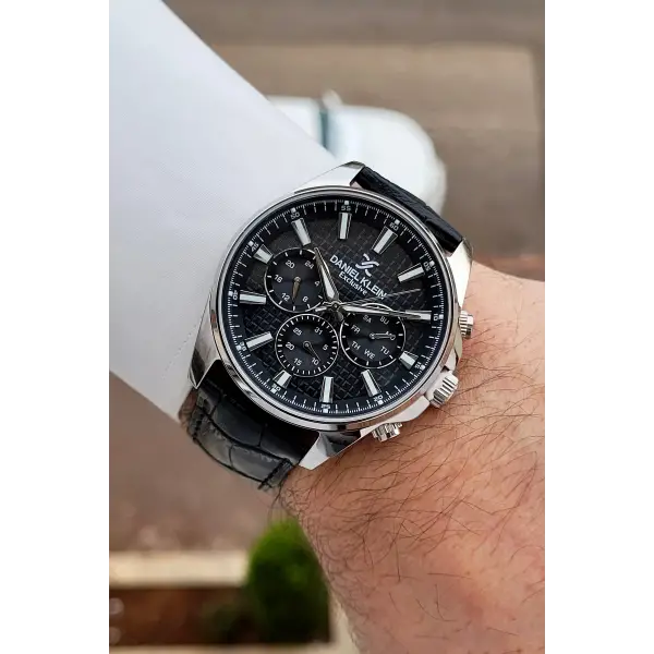 Siyah Renk 43 Mm İç Göstergeleri Aktif Erkek Kol Saati