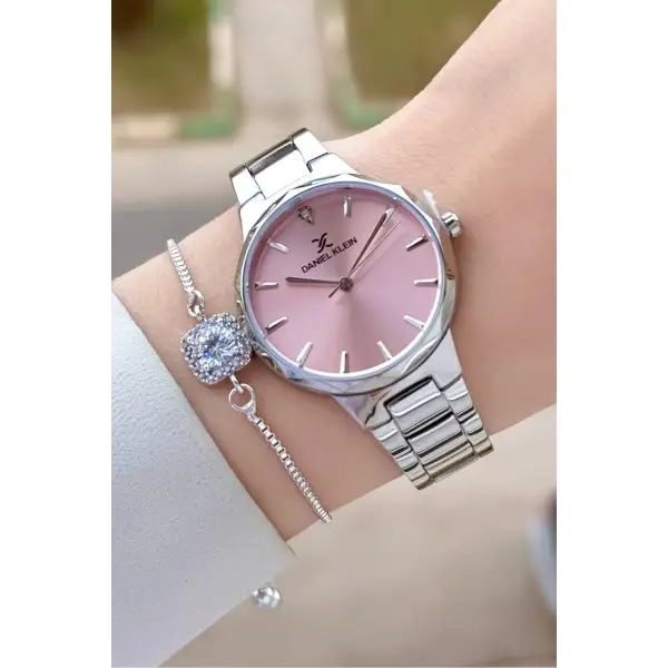Kadranı Pembe Kordonu Gümüş Renk 33 Mm Kadın Kol Saati Ve Bileklik