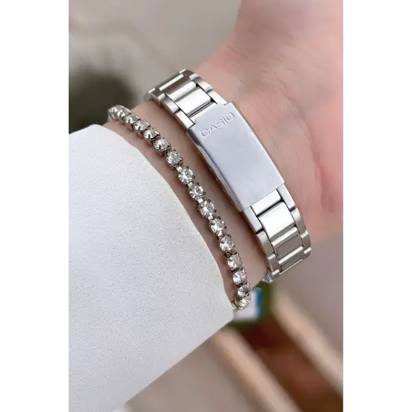 Kadranı Siyah Kordonu Gümüş Renk Garantili Kadın Kol Saati