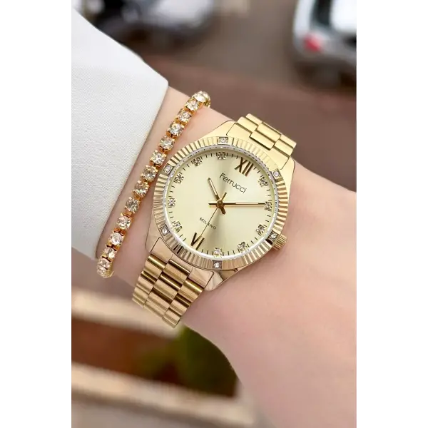 Gold Renk Kadın Kol Saati ve Bileklik