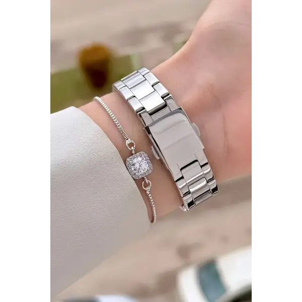 Gümüş Renk Kadın Kol Saati ve Bileklik